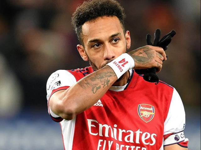 新普京手机下载-奥巴梅扬被剥夺队长袖标 一再违纪让塔帅忍无可忍